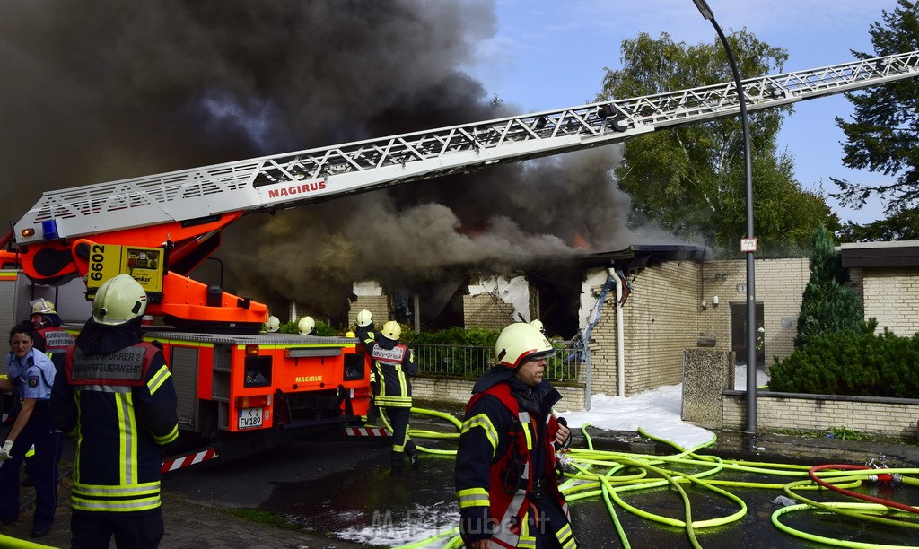 Feuer 2 Y Explo Koeln Hoehenhaus Scheuerhofstr P0112.JPG - Miklos Laubert